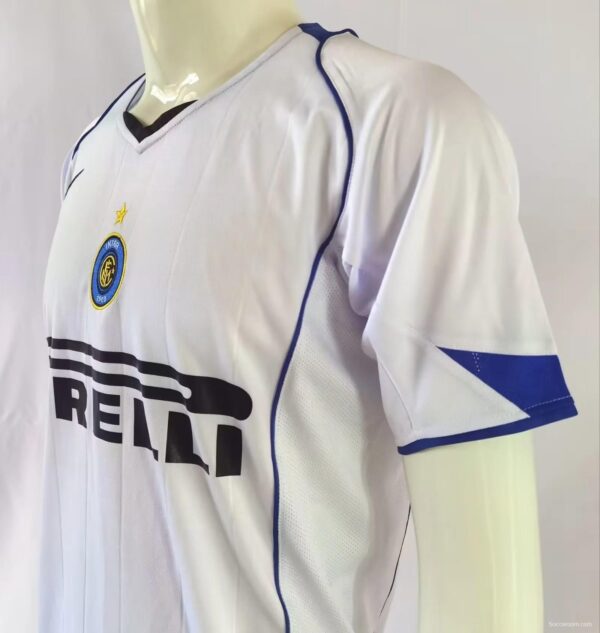 Retro 04/05 Inter Milan Away White Jersey - Image 3