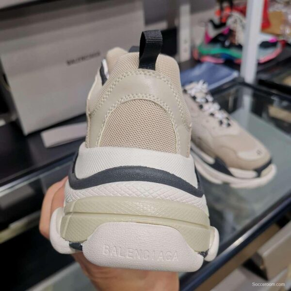 Men/Women Balenciaga Triple S Sneaker khaki Item Ab5580330 - Image 2