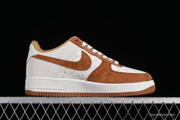 Nike Air Force 1'07 Low Casual Sneakers - Image 2