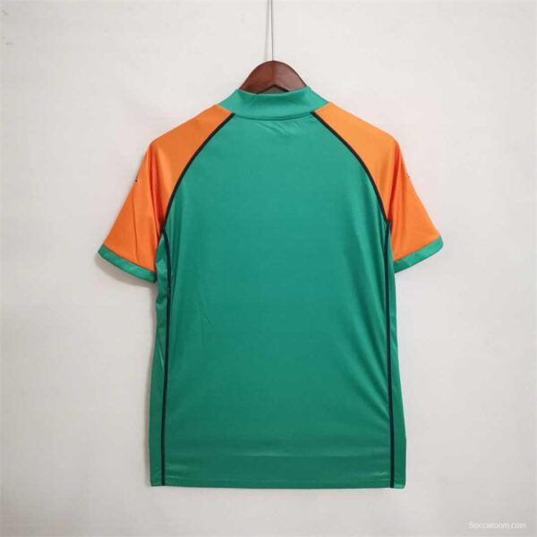 Retro 03-04 SV Werder Bremen Home Soccer Jersey - Image 3