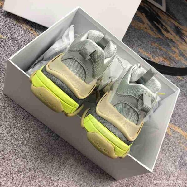 Men Balenciaga Triple-S Sneaker Grey Sneaker - Image 2