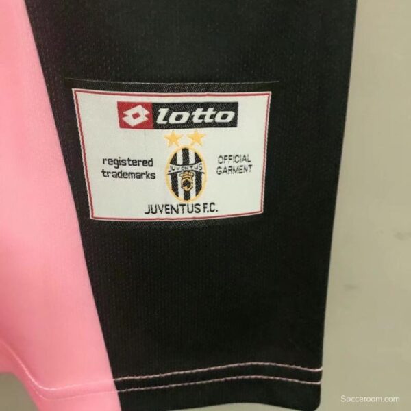 Retro 02/03 Juventus Goalkeeper Pink Jersey - Image 3