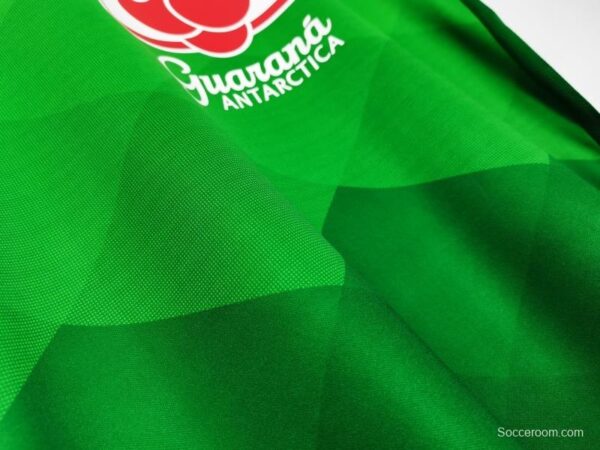 Retro 2020 Brazil Green Training Jersey - Image 4