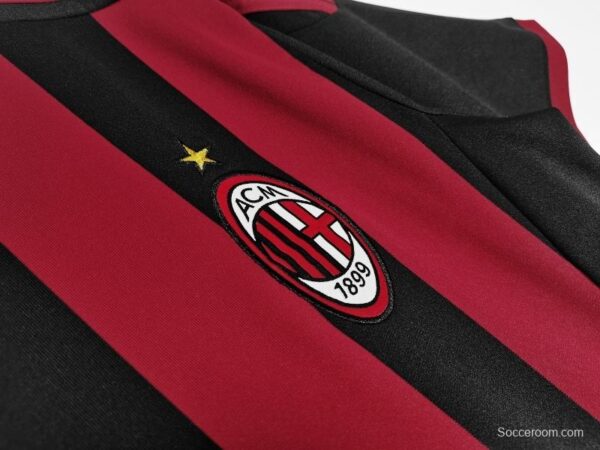 Retro 2009/10 AC Milan Home Soccer Jersey - Image 2