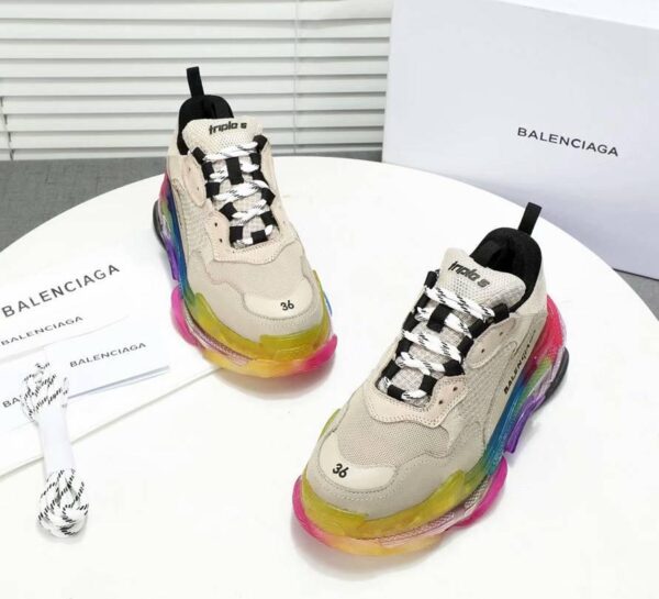 Men/Women Balenciaga Triple S MutiColor Clear Sole Khaki Sneaker Item 6380400 - Image 9
