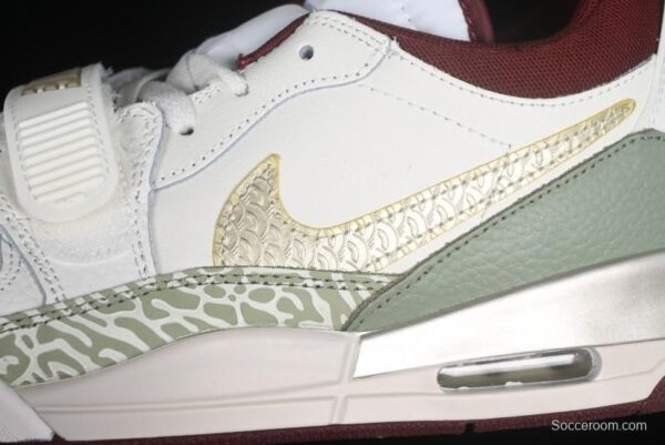 Air Jordan Legacy AJ312 Low Sneakers - Image 10