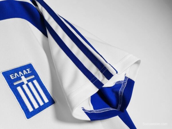 Retro 2004 Greece Away Soccer Jersey - Image 7