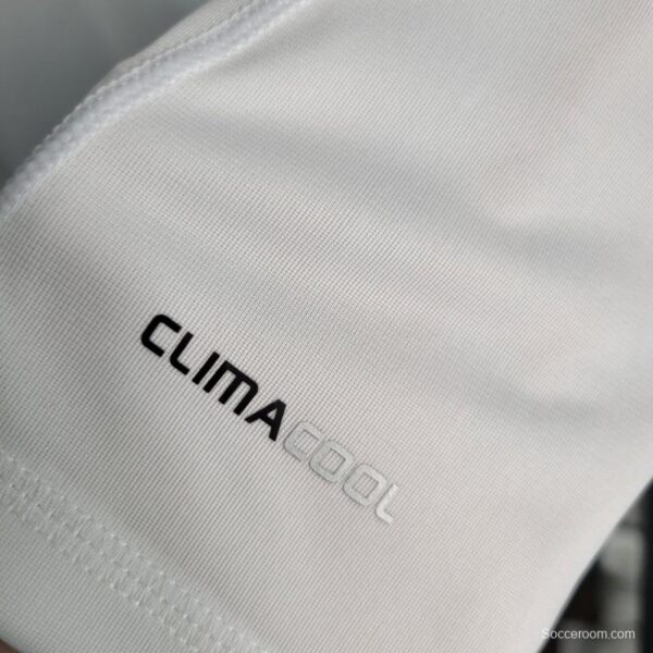 Retro 10-11 Real Madrid Home Jersey - Image 11