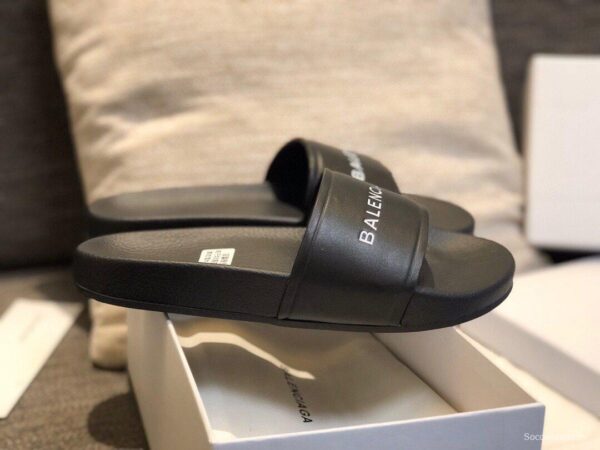 2 Color Men/Women Balenciaga Slipper Item 1092130 - Image 11
