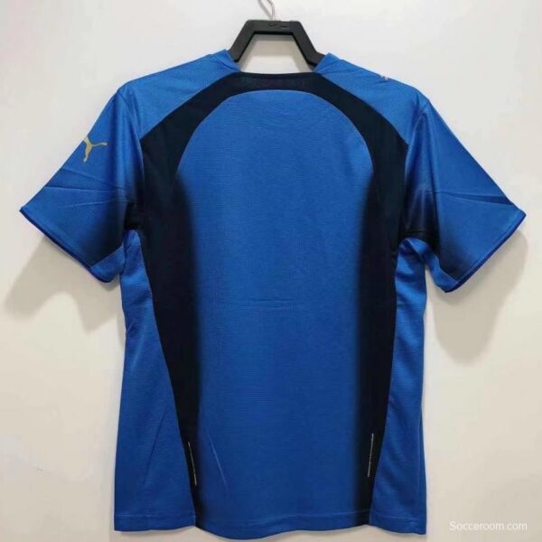 Retro 2006 Italy Home Soccer Jersey - Image 8