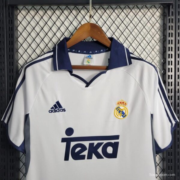 Retro 00-01 Real Madrid Home Jersey - Image 6
