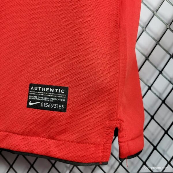 Retro 10-11 Manchester United Home Jersey - Image 10