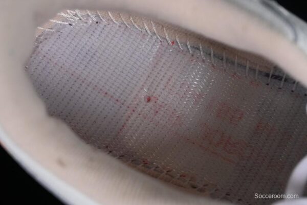 Air Jordan Legacy AJ312 Low Sneakers - Image 13