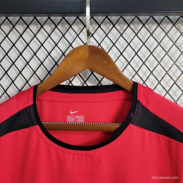 Retro  02/04 Manchester United Home Jersey - Image 4