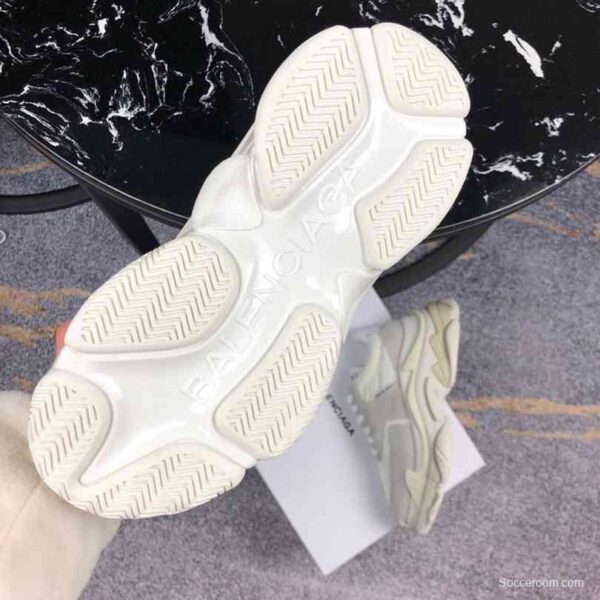 Men/Women Balenciaga Triple S 2.0 Grey Sneaker - Image 2
