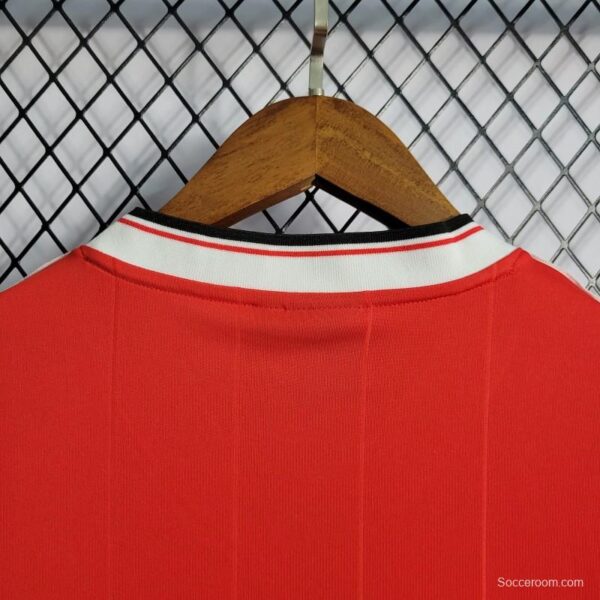 Retro 83/84 Manchester United Home Jersey - Image 4