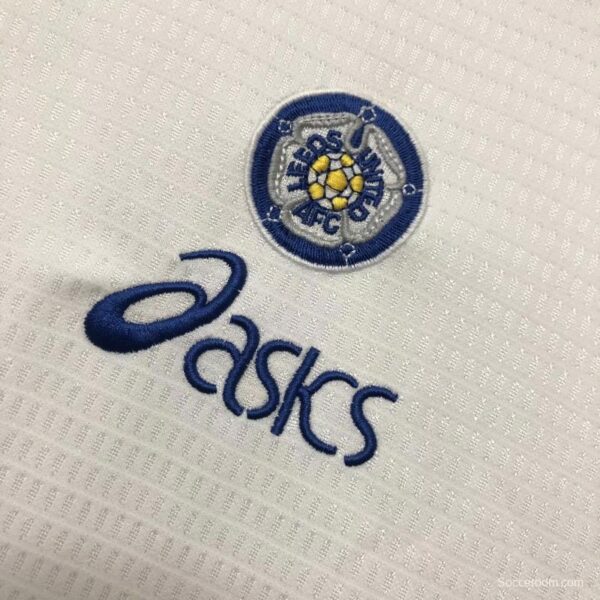 Retro 95/96 Leeds United Home Soccer Jersey - Image 6