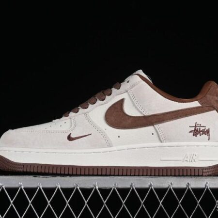 Nike Air Force 1'07 Low  Casual Sneakers