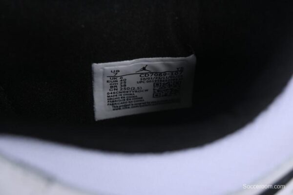 Air Jordan Legacy AJ312 Low Sneakers - Image 12