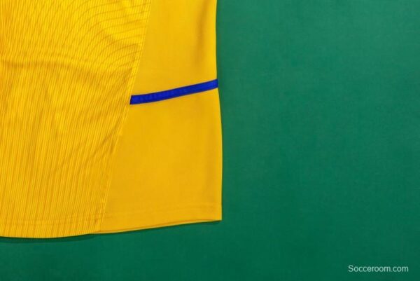Retro 02/03 Inter Milan Third Yellow Jersey - Image 7