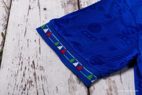 Retro 1994 Italy Home Soccer Jersey - Image 5
