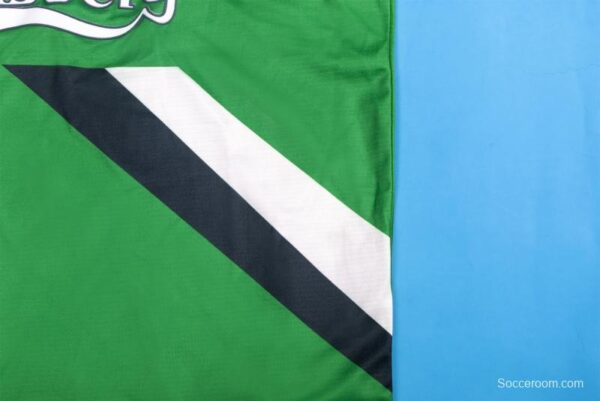 Retro 99/00 Liverpool Away Soccer Jersey - Image 8