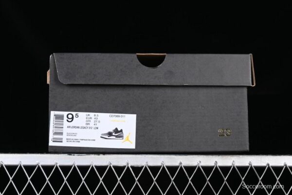 Air Jordan Legacy AJ312 Low Sneakers - Image 6