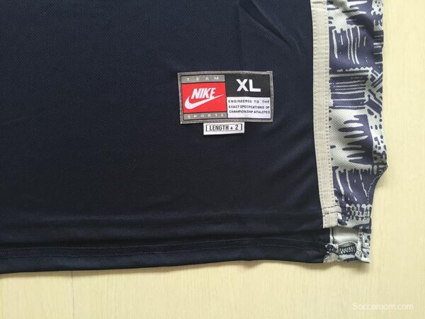 Allen Iverson 3 Hoyas College Black Basketball Jersey - Image 2