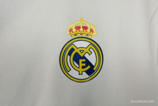 Retro 16/17 Real Madrid Home Jersey - Image 6