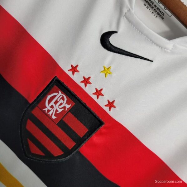 Retro 01/02 Flamengo Away White Jersey - Image 10