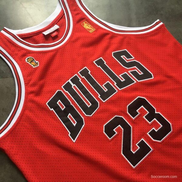 Men's Michael Jordan Red Retro Classic Team Jersey - Image 8