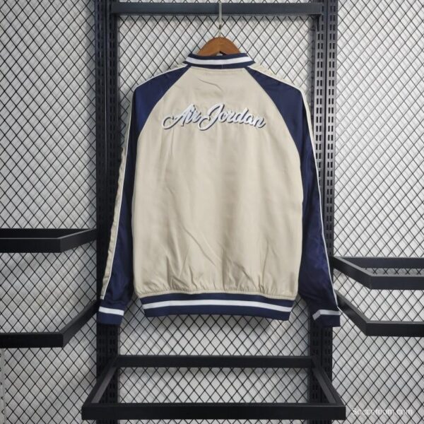 2023 Jordan Beige Zipper Jacket - Image 8