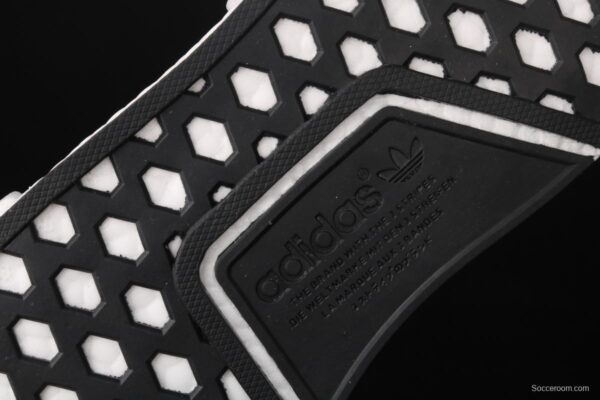 Adidas NMD R1 Boost FY9668's new really hot casual running shoes - Image 2