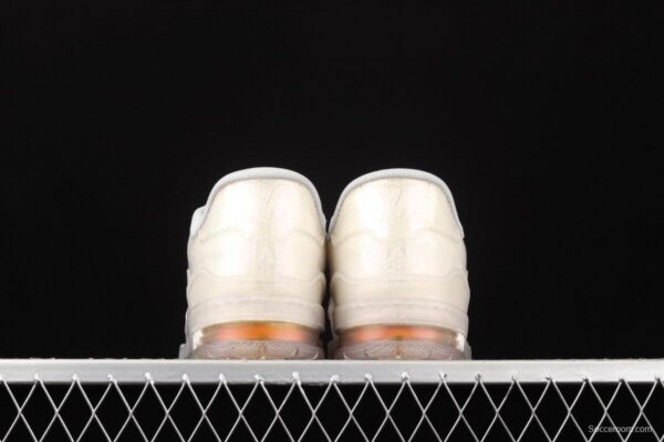 Authentic LV 2021ss early spring fashion catwalk sneakers GO0220 - Image 15