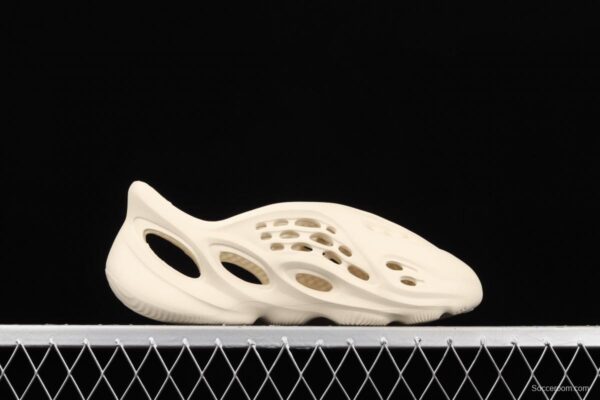Adidas Yeezy Foam Runner Ararat FY4567 integrated injection molding coconut hole shoes desert ash - Image 10