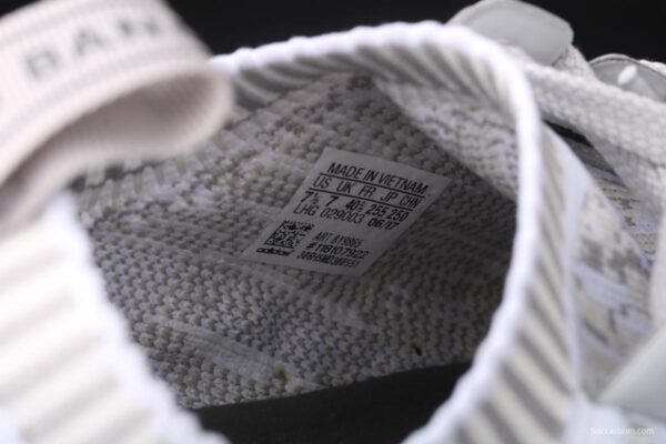 Adidas NMD R1 competes for Boost BY9865 Leisure running shoes - Image 4