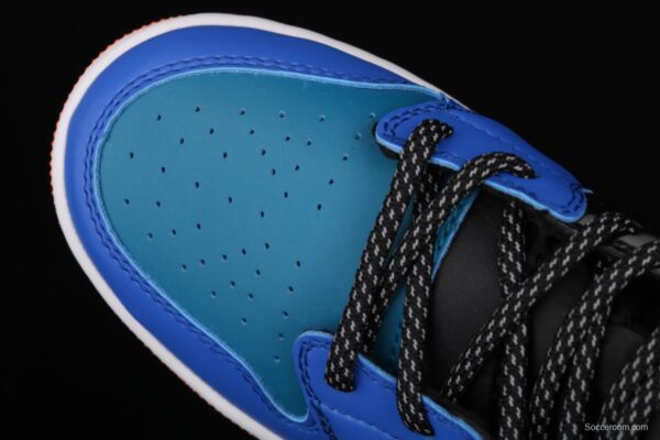Air Jordan 1 Mid lacquered leather black blueberry Zhongbang basketball shoes 554725-440 - Image 9