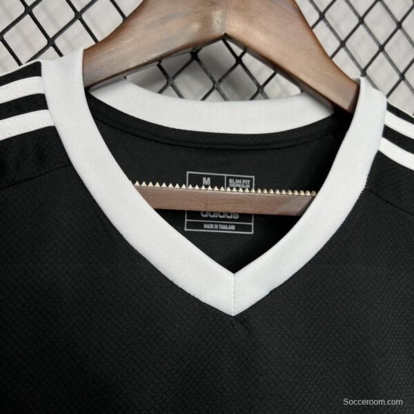 24/25 Manchester United Fourth Goalkeeper Jersey - Image 9