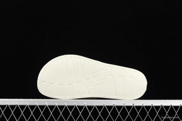 Jeon Hwangi x New Balance co-signed Korean illustrator series summer leisure sports trend slippers SD1101JHW-270 - Image 7