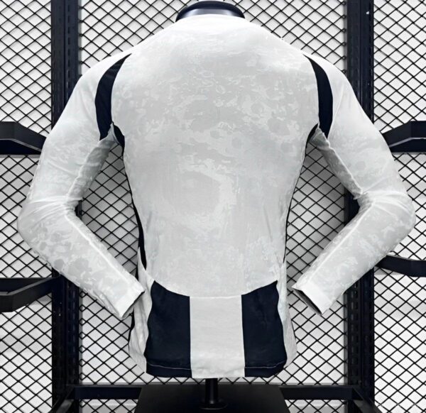 Player Version 24/25 Juventus Home Long Sleeve Jersey - Image 2