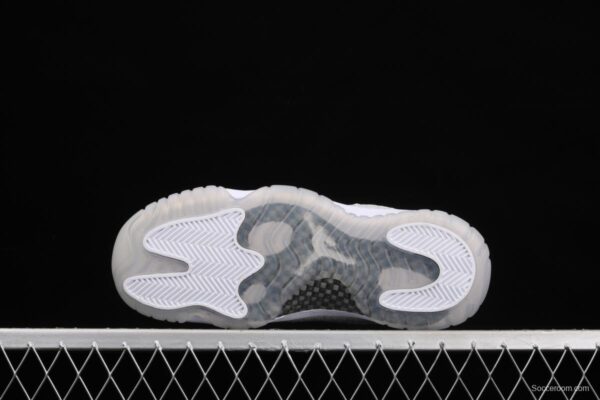 Air Jordan 11 Metallic Silver 11 Swarovski all over the sky AR0715-100 - Image 16