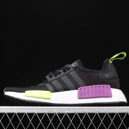 Adidas NMD R1 Boost B96627 really cool casual running shoes