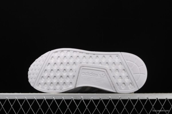 Adidas NMD R1 Boost FY9688's new really hot casual running shoes - Image 14