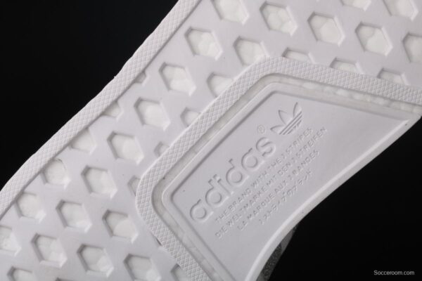 Adidas NMD R1 Boost FY9688's new really hot casual running shoes - Image 2