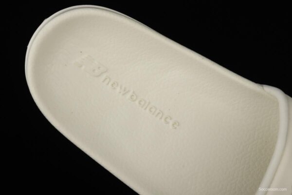 Jeon Hwangi x New Balance co-signed Korean illustrator series summer leisure sports trend slippers SD1101JHW-270 - Image 2