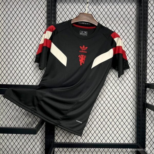 24/25 Manchester United Adidas Originals Black Training Jersey - Image 3