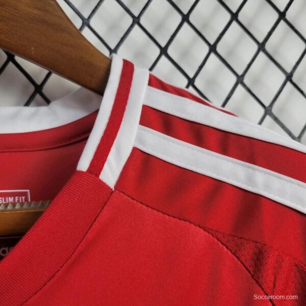 24/25 Women Manchester United Home Jersey - Image 4
