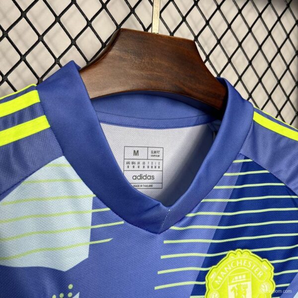 24/25 Manchester United Home Purple Goalkeeper Jersey - Image 8