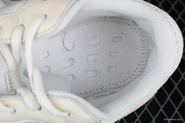 Adidas Yeezy Boost 700 Analog EG7596 Kanye coconut 700RMB grandparent ash running shoes 3M reflection - Image 3
