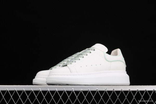 Alexander McQueen White and Green drop Molding - Image 15